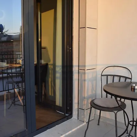 Tam Serviced Mozart Center Apartamento *