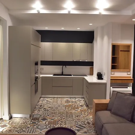 Tam Serviced Mozart Center Apartamento Tirana