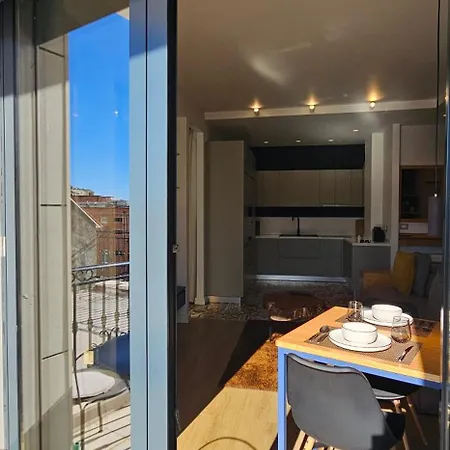 Tam Serviced Mozart Center Apartamento